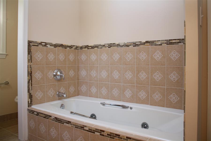 1005 Northwoods Trl McLean VA 22102