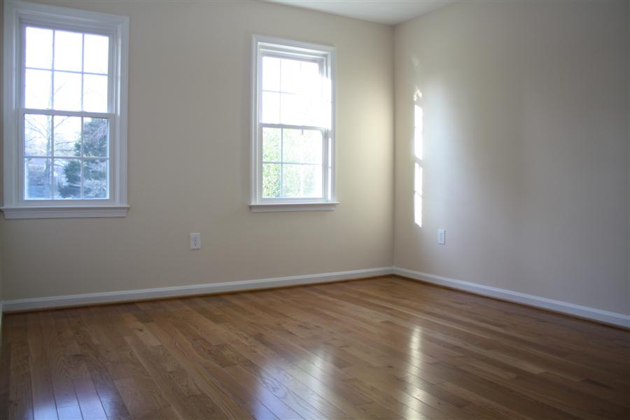 1005 Northwoods Trl McLean VA 22102