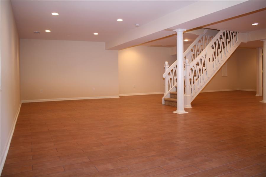 1005 Northwoods Trl McLean VA 22102