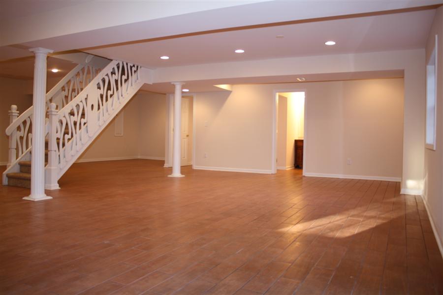 1005 Northwoods Trl McLean VA 22102
