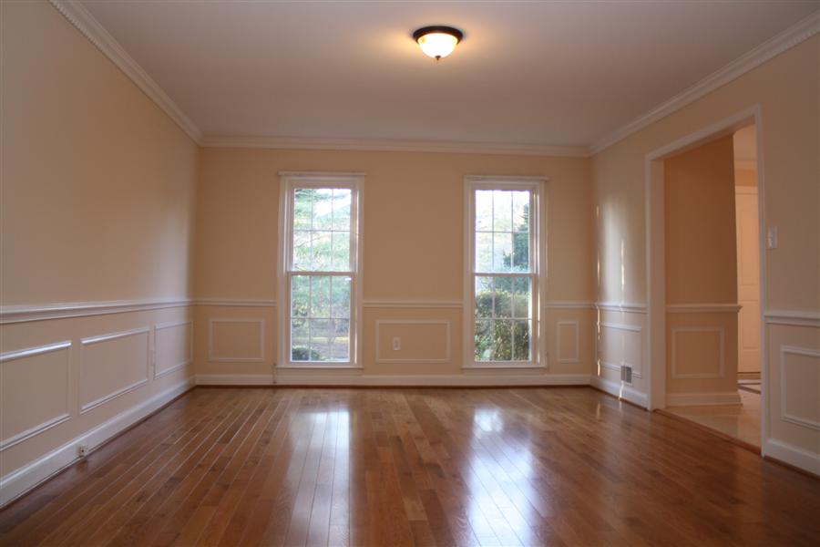 1005 Northwoods Trl McLean VA 22102