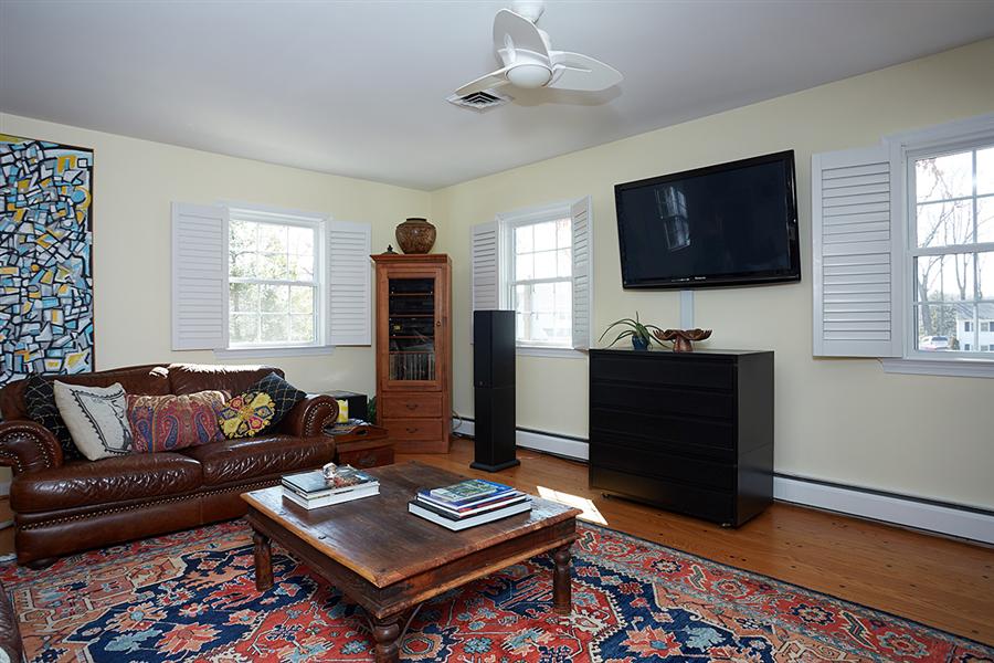 1325 Oberon Way McLean VA 22102