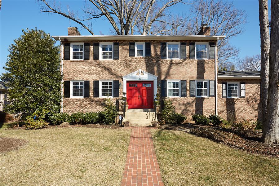 1325 Oberon Way McLean VA 22102