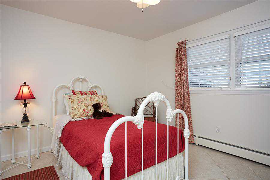 1325 Oberon Way McLean VA 22102