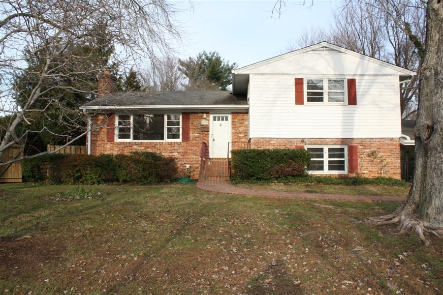 1727 Great Falls St McLean VA 22101