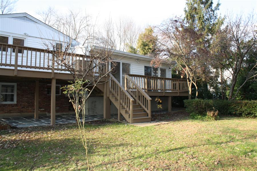 1727 Great Falls St McLean VA 22101