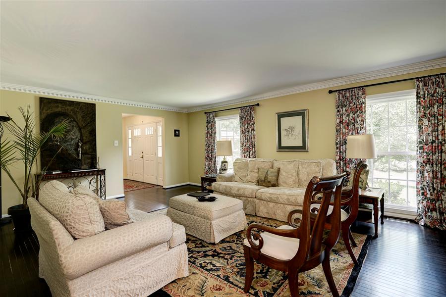 6615 Weatheford Ct McLean VA 22101